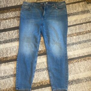 Old Navy High-Rise Super Skinny Jeans